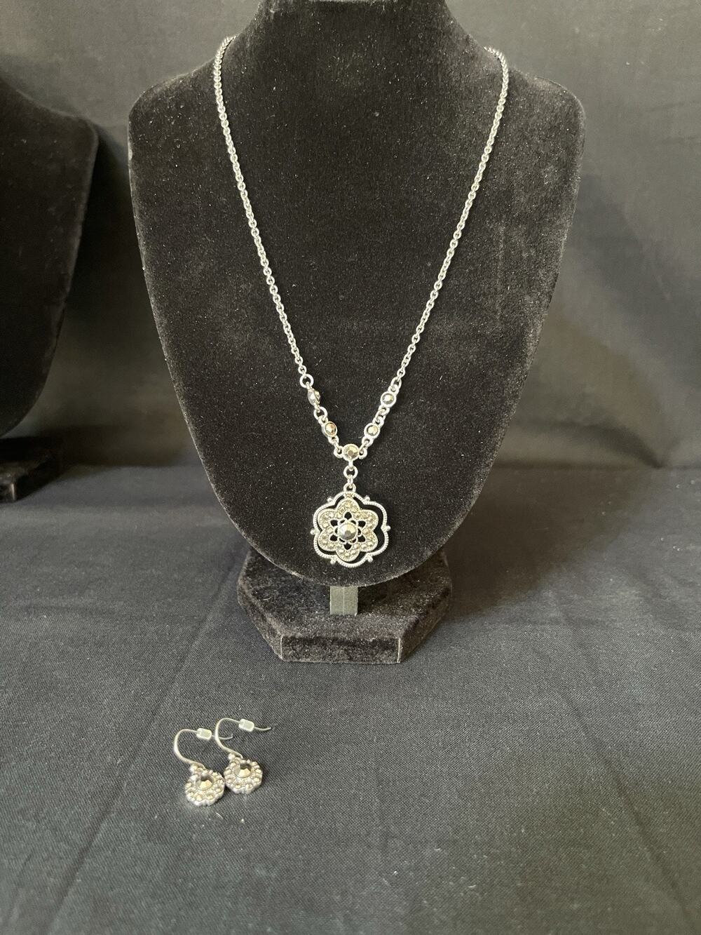 Liz Claiborne Vintage Marcasite Style Floral Openwork Pendant Necklace Earrings
